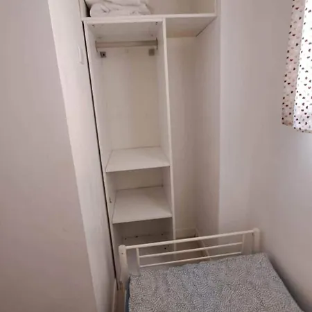 Studio19 Guests6 Ac Wi-fi Gravette 400m Hostel *